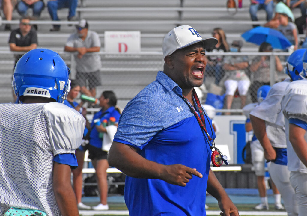 SPORTS - Taylor out as Rams head football coach - 830Times
