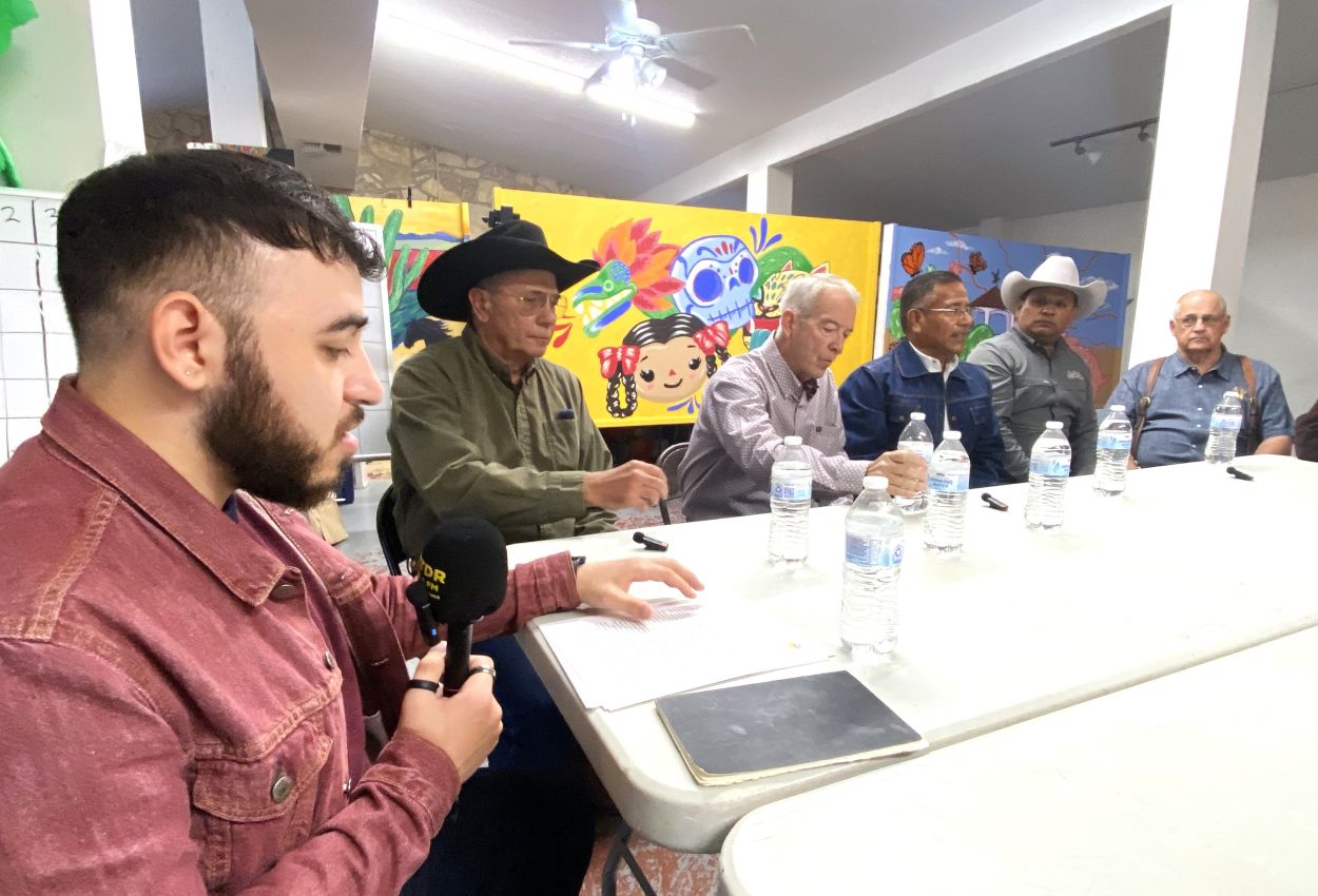 NEWS — Candidates state positions on county zoning, other topics
